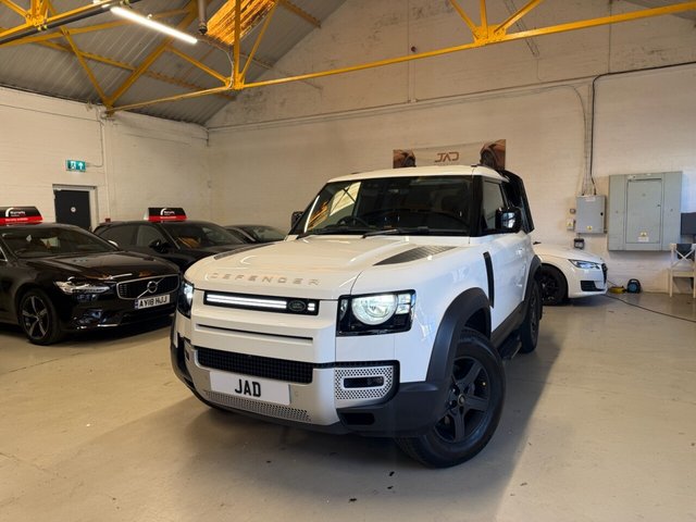 View our LAND ROVER DEFENDER 90