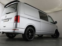 USED 2020 70 VOLKSWAGEN TRANSPORTER 2.0 TDI T32 Highline Kombi Double Cab 5dr Diesel DSG FWD LWB High Roof Euro 6 (s/s) (150 ps) *RECENT FULL SERVICE/INC CAM BELT*