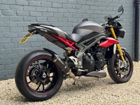 USED 2016 66 TRIUMPH SPEED TRIPLE 1050 1050 R Naked Petrol Manual X-ring Euro 4 (140 ps) CRACKING BIKE FOR THE MONEY