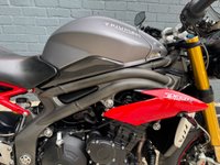 USED 2016 66 TRIUMPH SPEED TRIPLE 1050 1050 R Naked Petrol Manual X-ring Euro 4 (140 ps) CRACKING BIKE FOR THE MONEY