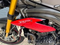 USED 2016 66 TRIUMPH SPEED TRIPLE 1050 1050 R Naked Petrol Manual X-ring Euro 4 (140 ps) CRACKING BIKE FOR THE MONEY