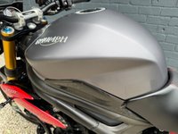 USED 2016 66 TRIUMPH SPEED TRIPLE 1050 1050 R Naked Petrol Manual X-ring Euro 4 (140 ps) CRACKING BIKE FOR THE MONEY