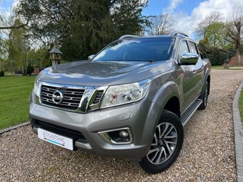 2016 NISSAN NAVARA