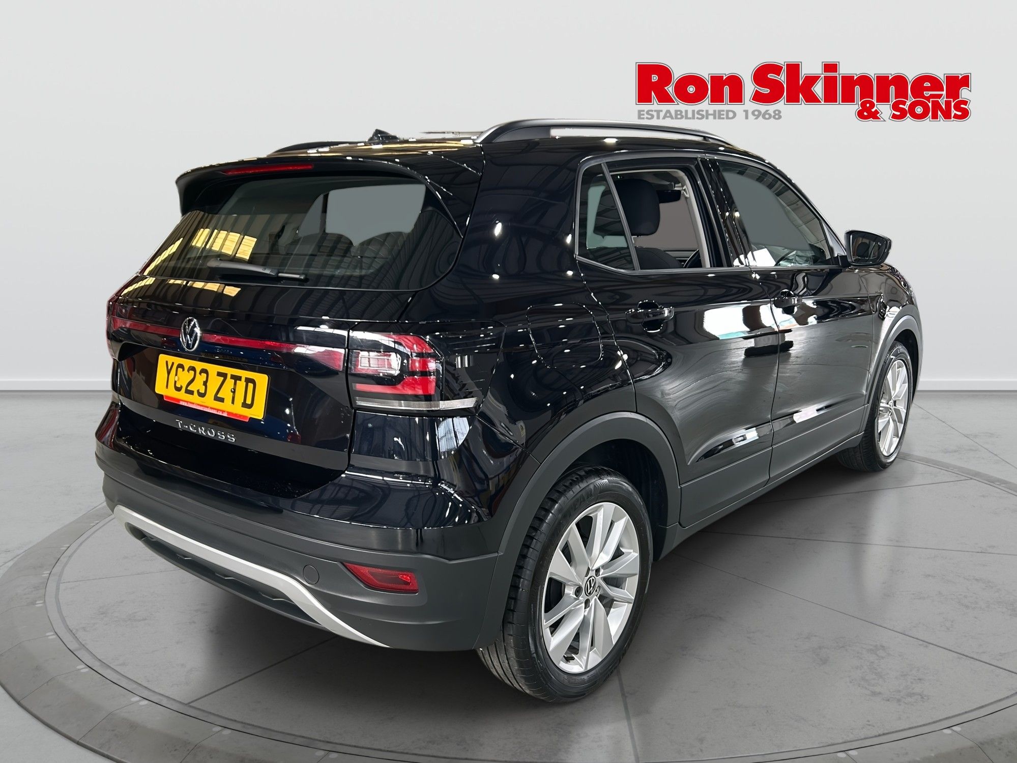 USED 2023 23 VOLKSWAGEN T-CROSS 1.0 TSI SE SUV 5dr Petrol Manual Euro 6 (s/s) (95 ps) 