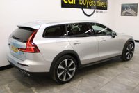 USED 2019 19 VOLVO V60 CROSS COUNTRY 2.0 D4 Plus Estate 5dr Diesel Auto AWD Euro 6 (s/s) (190 ps) FULL VOLVO MAIN DEALER HISTORY