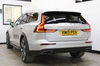 USED 2019 19 VOLVO V60 CROSS COUNTRY 2.0 D4 Plus Estate 5dr Diesel Auto AWD Euro 6 (s/s) (190 ps) FULL VOLVO MAIN DEALER HISTORY