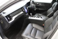 USED 2019 19 VOLVO V60 CROSS COUNTRY 2.0 D4 Plus Estate 5dr Diesel Auto AWD Euro 6 (s/s) (190 ps) FULL VOLVO MAIN DEALER HISTORY