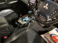 USED 2015 65 MITSUBISHI SHOGUN 3.2 DI-DC SG4 SUV 5dr Diesel Auto 4WD Euro 6 LWB (187 ps) 