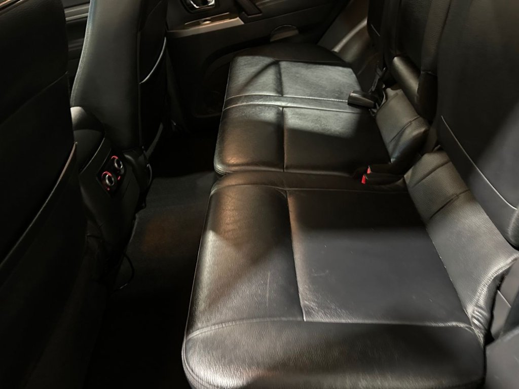 USED 2015 65 MITSUBISHI SHOGUN 3.2 DI-DC SG4 SUV 5dr Diesel Auto 4WD Euro 6 LWB (187 ps) 