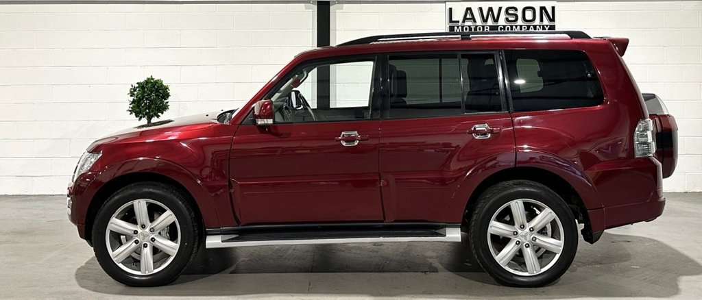 USED 2015 65 MITSUBISHI SHOGUN 3.2 DI-DC SG4 SUV 5dr Diesel Auto 4WD Euro 6 LWB (187 ps) 
