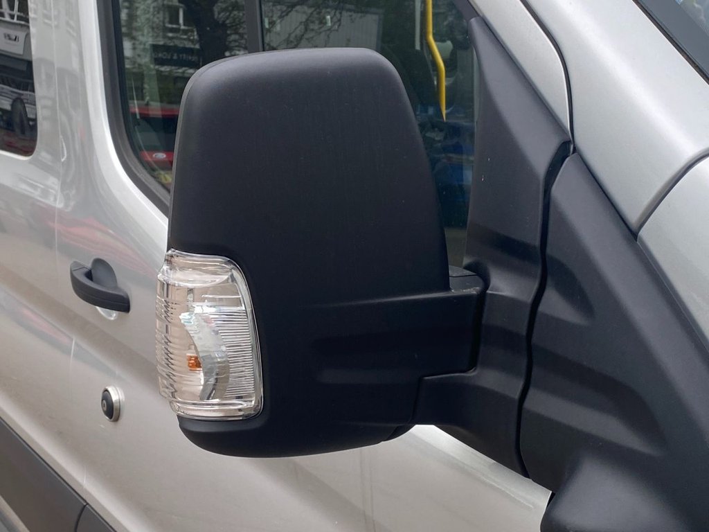 USED 2025 25 FORD TRANSIT 2.0 410 EcoBlue Limited Minibus Double Cab 5dr Diesel Manual RWD L3 H2 Euro 6 (s/s) (14 Seat) (165 ps) Minibus