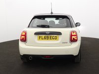USED 2019 69 MINI HATCH 1.5 Cooper Classic Hatchback 5dr Petrol Manual Euro 6 (s/s) (136 ps) BLUETOOTH | 15IN ALLOYS