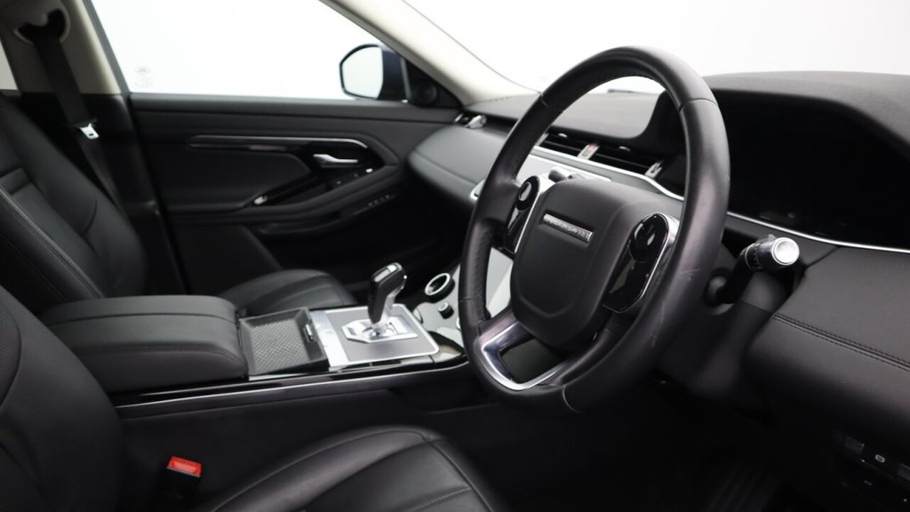 USED 2019 69 LAND ROVER RANGE ROVER EVOQUE 2.0 D150 SE SUV 5dr Diesel Auto 4WD Euro 6 (s/s) (150 ps) Land Rover Dealer Service History, A Stunning Example.