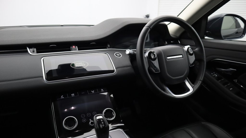 USED 2019 69 LAND ROVER RANGE ROVER EVOQUE 2.0 D150 SE SUV 5dr Diesel Auto 4WD Euro 6 (s/s) (150 ps) Land Rover Dealer Service History, A Stunning Example.