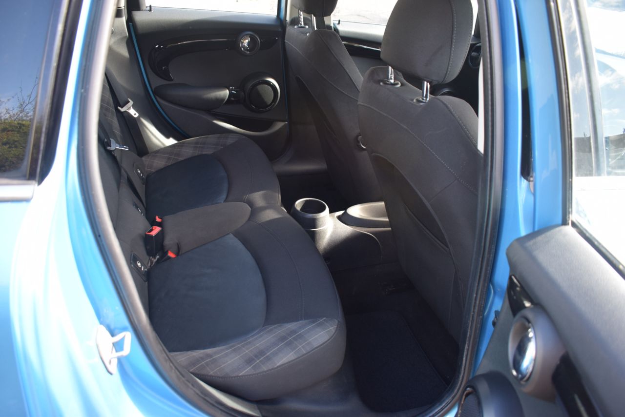 2015 MINI HATCH 1.5 Cooper Hatchback 5dr Petrol Manual Euro 6 (s/s) (136 ps) Just Serviced - vehicle photo 13 for sale on PureCar
