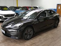 USED 2022 22 TESLA Model 3 Standard Range Plus Saloon 4dr Electric Auto RWD (241 bhp) SUNROOF, SAT NAV LEARTHER, FULLY INSPECTED AND UPDATED. SMARTPHONE INTEGRATION, HEATED SEATS, FIXED PANORAMIC ROOF, LANE ASSIST, LED, ADAPTIVE CRUISE, HEAT PUMP