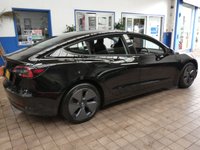 USED 2022 22 TESLA Model 3 Standard Range Plus Saloon 4dr Electric Auto RWD (241 bhp) SUNROOF, SAT NAV LEARTHER, FULLY INSPECTED AND UPDATED. SMARTPHONE INTEGRATION, HEATED SEATS, FIXED PANORAMIC ROOF, LANE ASSIST, LED, ADAPTIVE CRUISE, HEAT PUMP