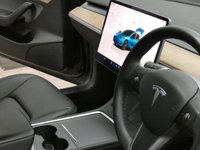 USED 2022 22 TESLA Model 3 Standard Range Plus Saloon 4dr Electric Auto RWD (241 bhp) SUNROOF, SAT NAV LEARTHER, FULLY INSPECTED AND UPDATED. SMARTPHONE INTEGRATION, HEATED SEATS, FIXED PANORAMIC ROOF, LANE ASSIST, LED, ADAPTIVE CRUISE, HEAT PUMP
