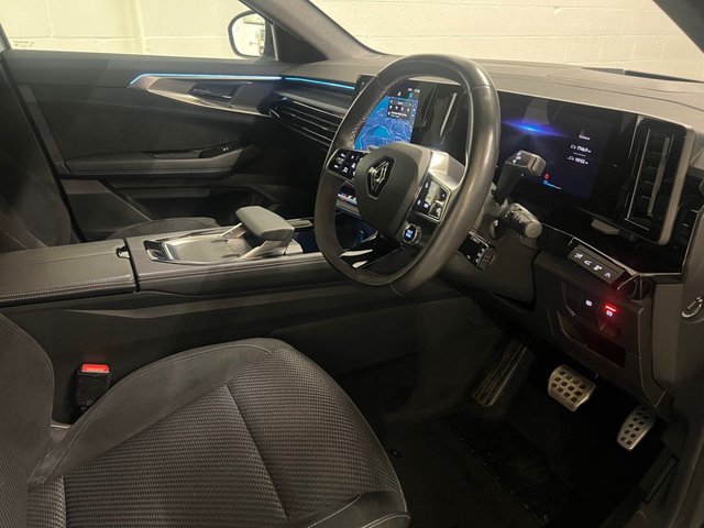 View our RENAULT AUSTRAL