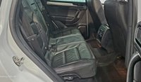 USED 2017 17 VOLKSWAGEN TOUAREG 3.0 TDI V6 BlueMotion Tech R-Line SUV 5dr Diesel Tiptronic 4WD Euro 6 (s/s) (262 ps) 