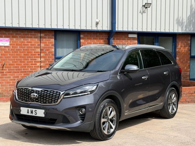 View our KIA SORENTO