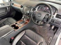 USED 2015 15 VOLKSWAGEN TOUAREG 3.0 TDI V6 BlueMotion Tech SE SUV 5dr Diesel Tiptronic 4WD Euro 6 (s/s) (204 ps) Touchscreen Nav | Heated Seats