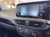 USED 2022 22 HYUNDAI I10 1.2 SE Connect Hatchback 5dr Petrol Auto Euro 6 (s/s) (84 ps) Hyundai Service History