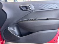 USED 2022 22 HYUNDAI I10 1.2 SE Connect Hatchback 5dr Petrol Auto Euro 6 (s/s) (84 ps) Hyundai Service History