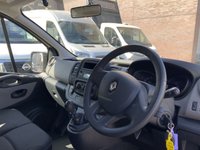 USED 2019 19 RENAULT TRAFIC 1.6 dCi 27 Business Minibus 9 Seater Double Cab 5dr Diesel Manual SWB Euro 6 (9 Seat) (120 bhp) 