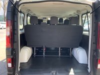 USED 2019 19 RENAULT TRAFIC 1.6 dCi 27 Business Minibus 9 Seater Double Cab 5dr Diesel Manual SWB Euro 6 (9 Seat) (120 bhp) 