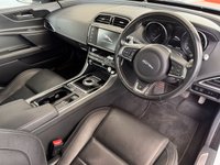 USED 2018 18 JAGUAR XE 2.0i GPF R-Sport Saloon 4dr Petrol Auto Euro 6 (s/s) (250 ps) Black Pack | Keyless Entry | Jag SH