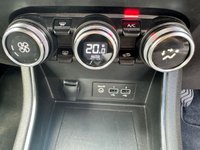 USED 2022 22 RENAULT CAPTUR 1.0 TCe Iconic SUV 5dr Petrol Manual Euro 6 (s/s) (90 ps) 1 OWNER + NAV + CRUISE + DAB + CARPLAY + SENSORS
