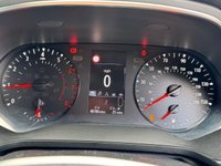 USED 2022 22 RENAULT CAPTUR 1.0 TCe Iconic SUV 5dr Petrol Manual Euro 6 (s/s) (90 ps) 1 OWNER + NAV + CRUISE + DAB + CARPLAY + SENSORS