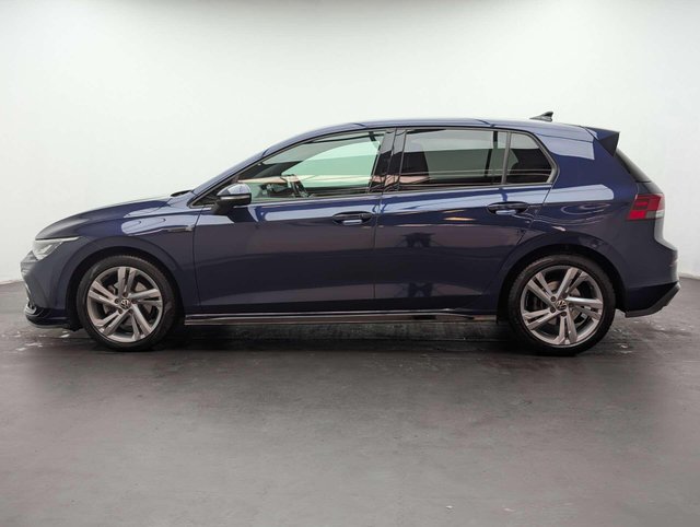 USED 2021 21 VOLKSWAGEN GOLF 1.5 Golf R-Line TSi 5dr CLICK & COLLECT/ HOME DELIVERY
