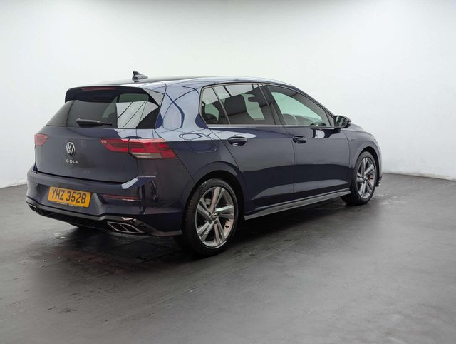 USED 2021 21 VOLKSWAGEN GOLF 1.5 Golf R-Line TSi 5dr CLICK & COLLECT/ HOME DELIVERY