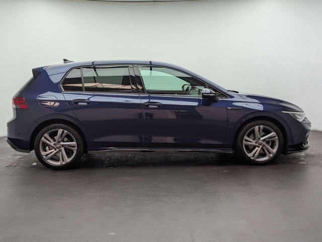 USED 2021 21 VOLKSWAGEN GOLF 1.5 Golf R-Line TSi 5dr CLICK & COLLECT/ HOME DELIVERY