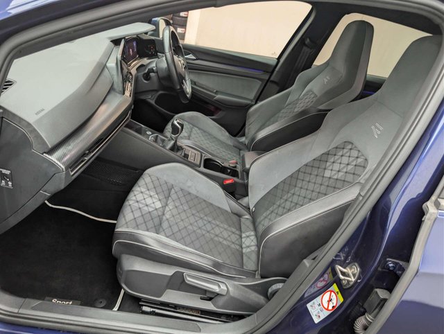 USED 2021 21 VOLKSWAGEN GOLF 1.5 Golf R-Line TSi 5dr CLICK & COLLECT/ HOME DELIVERY