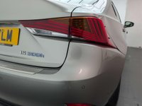 USED 2017 17 LEXUS IS 2.5 IS 300h Premier CVT 4dr CLICK & COLLECT/ HOME DELIVERY