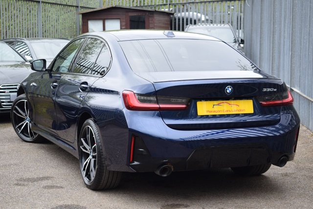View our BMW 3 SERIES