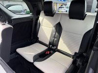 USED 2021 LAND ROVER DISCOVERY 3.0 D300 MHEV R-Dynamic SE SUV 5dr Diesel Auto 4WD Euro 6 (s/s) (300 ps) HUGE SPEC 7 SEATER 22"ALLOYS