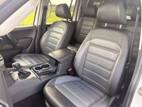 USED 2017 17 VOLKSWAGEN AMAROK 3.0 TDI V6 BlueMotion Tech Highline Pickup Double Cab 4dr Diesel Auto 4Motion Euro 6 (s/s) (224 ps) 