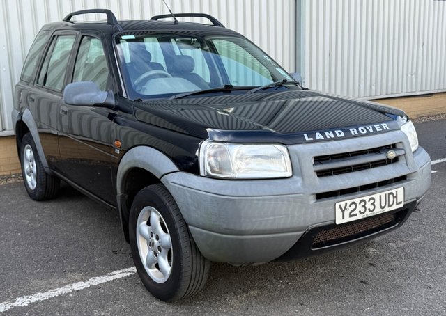 View our LAND ROVER FREELANDER