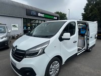 USED 2020 70 RENAULT TRAFIC 2.0 dCi ENERGY 30 Sport Panel Van 5dr Diesel Manual LWB Standard Roof Euro 6 (120 ps) NO VAT FSH LWB SPORT !!!! FRESH MOT + SERVICE !!! WELL PRICED