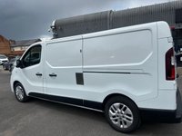 USED 2020 70 RENAULT TRAFIC 2.0 dCi ENERGY 30 Sport Panel Van 5dr Diesel Manual LWB Standard Roof Euro 6 (120 ps) NO VAT FSH LWB SPORT !!!! FRESH MOT + SERVICE !!! WELL PRICED
