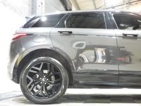 USED 2022 72 LAND ROVER RANGE ROVER EVOQUE 1.5 P300e 12.2kWh Edition SUV 5dr Petrol Plug-in Hybrid Auto 4WD Euro 6 (s/s) (309 ps) 1 OWNER HUGE SPEC PANO VAT Q
