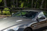 USED 2014 63 ASTON MARTIN DB9 6.0 V12 Carbon Edition Coupe 2dr Petrol T-TronicII Euro 5 (510 bhp) 