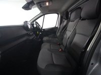 USED 2023 23 RENAULT TRAFIC 2.0 dCi Blue LL30 Advance Panel Van 5dr Diesel Manual L2 H1 Euro 6 (s/s) (130 ps) PLUS VAT