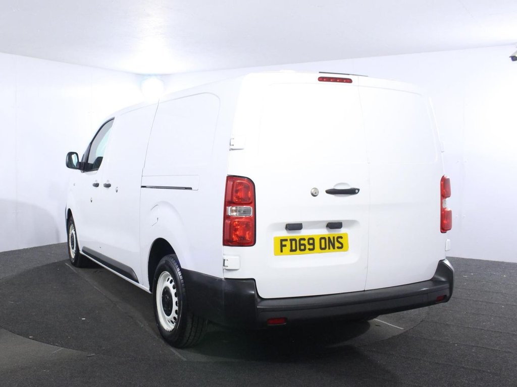 USED 2019 69 VAUXHALL VIVARO 2.0 Turbo D 3100 Edition Panel Van 5dr Diesel Manual L2 H1 Euro 6 (s/s) (120 ps) NO VAT