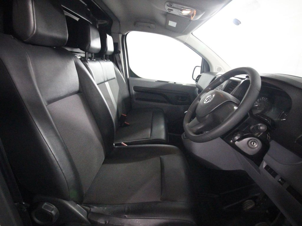USED 2019 69 VAUXHALL VIVARO 2.0 Turbo D 3100 Edition Panel Van 5dr Diesel Manual L2 H1 Euro 6 (s/s) (120 ps) NO VAT