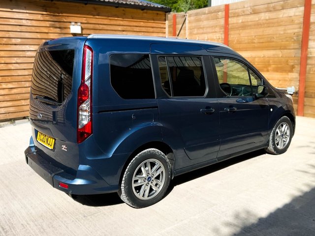 View our FORD TOURNEO CONNECT
